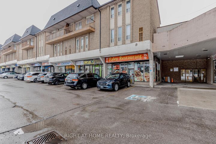 Property Photo: 40 Rexdale Boulevard 3 ON M9W 5Z3