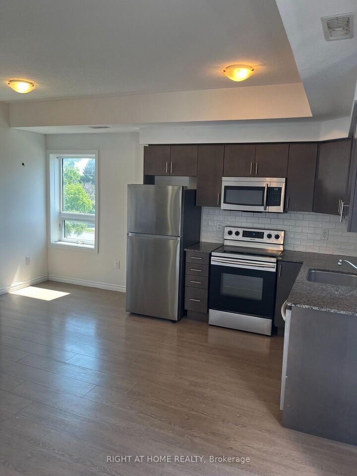 Property Photo:  1430 Highland Road W 3A  ON N2N 0C3 