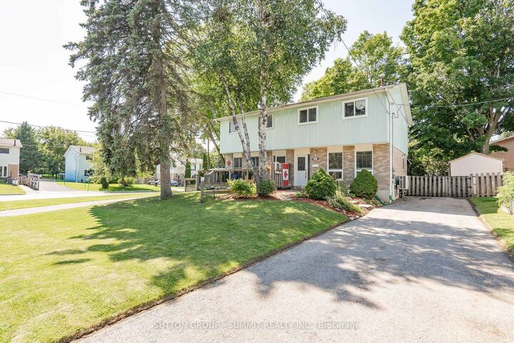 306 Oakwood Court — photo 1
