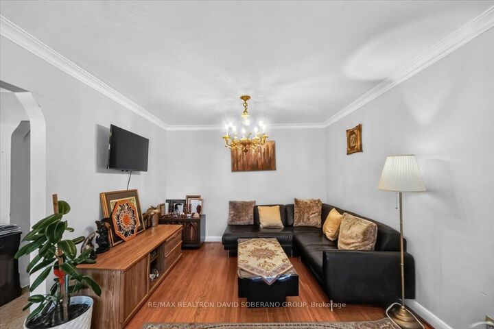Property Photo: 19 Wigan Crescent ON M3H 3A3