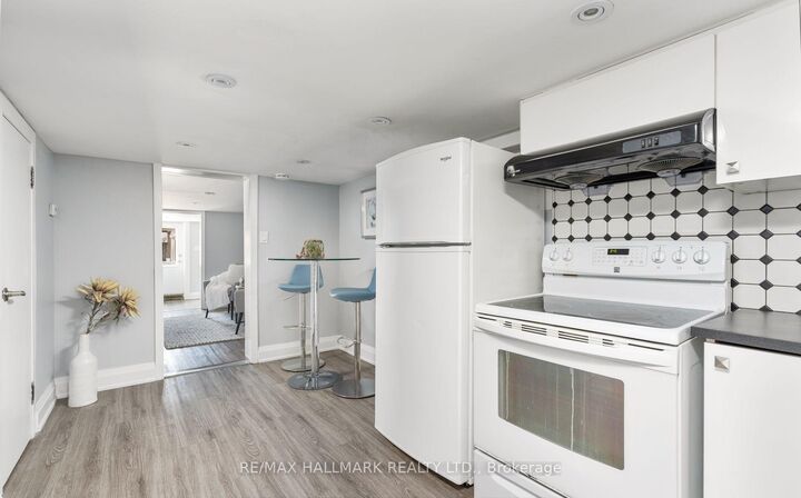 Property Photo:  46 Miranda Avenue Bsmt  ON M6E 4G4 
