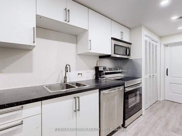 Property Photo: 95 Beswick Drive ON L3Y 1E8