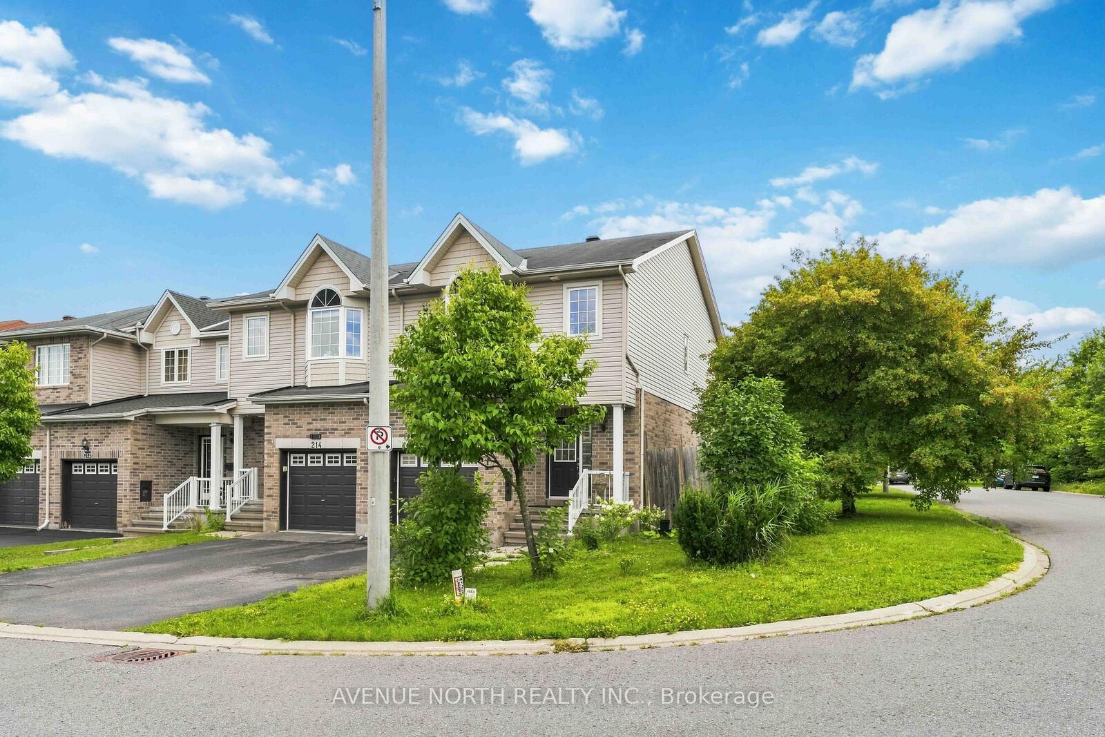 Property Photo:  216 Cityview Crescent  ON K4A 0T9 