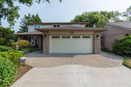 Property Photo: 34 Briarwood Crescent ON K8N 5K9