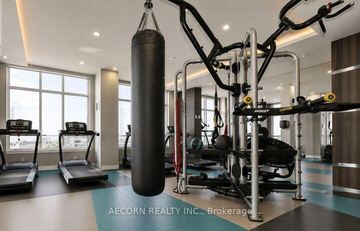 Property Photo:  9191 Yonge Street N 403  ON L4S 1H5 