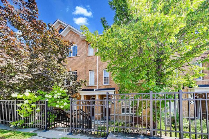 45 Weston Road — photo 1