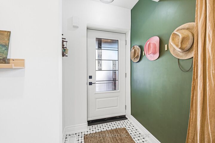 Property Photo: 255 Weir Street N ON L8H 5G2