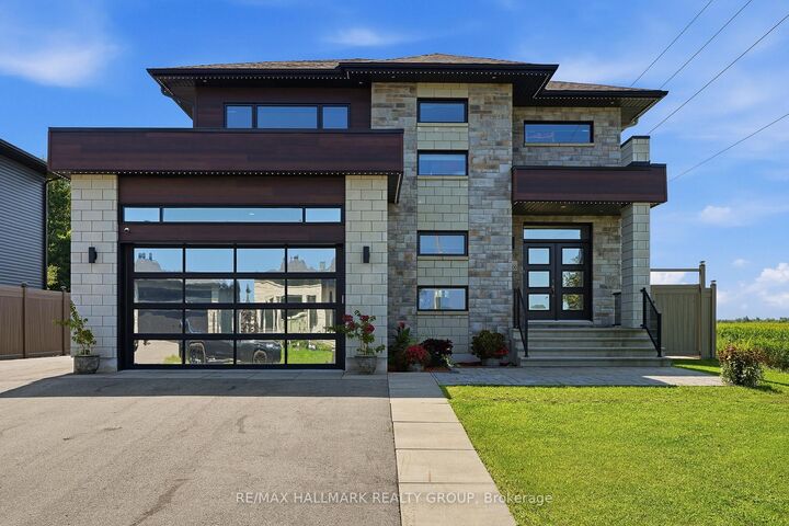 300 Dore Street — photo 1