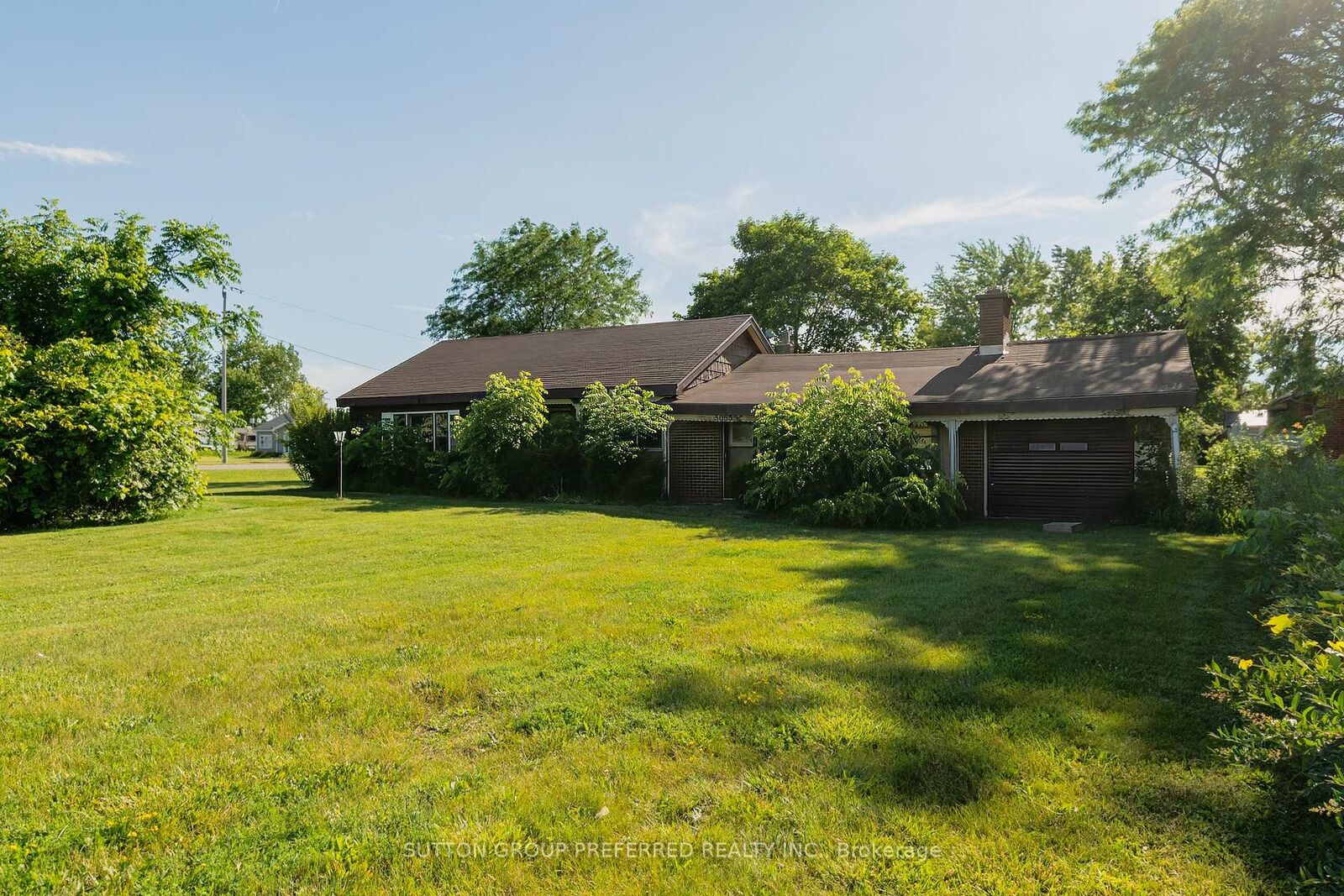 Property Photo: 5085 Wellington Road S ON N6E 3X9