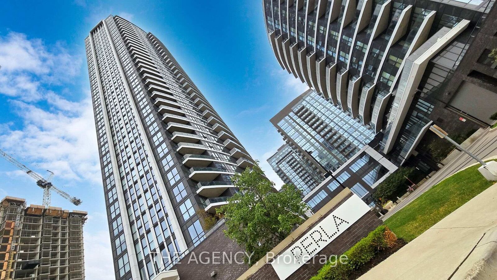 Property Photo:  35 Watergarden Drive 820  ON L5R 0G8 