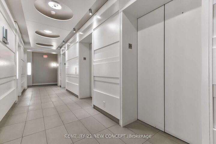 Property Photo: 14 York Street 1502 ON M5J 0B1