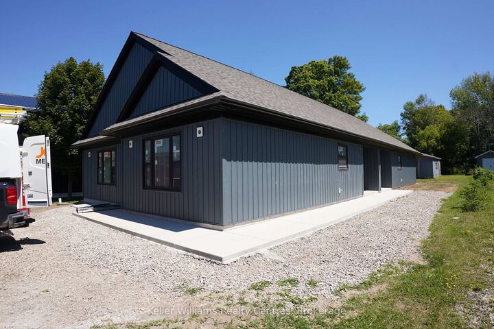 665 Watson Street — photo 1