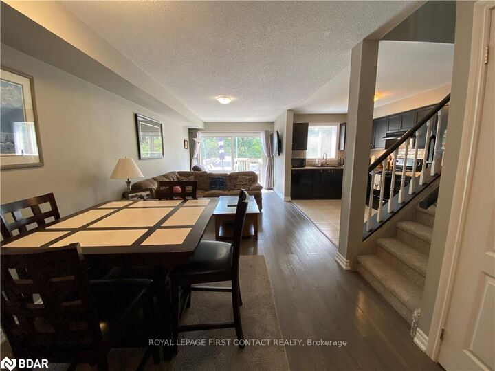 Property Photo:  63 Sydenham N/A  ON L4M 6R5 