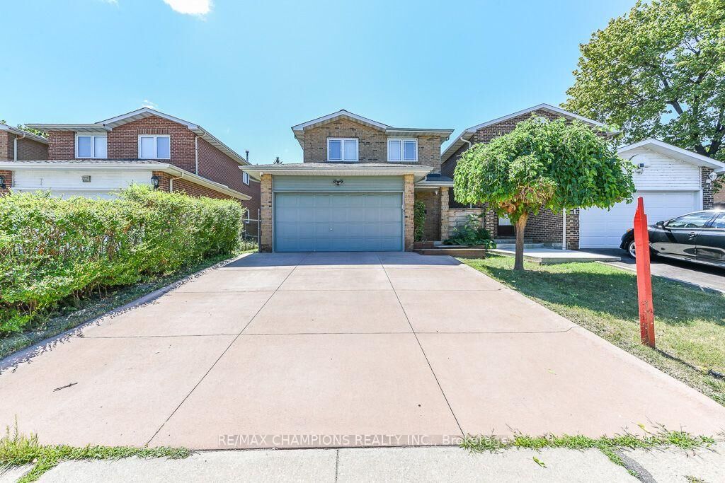 Property Photo: 163 Simmons Boulevard ON L6V 3Y2