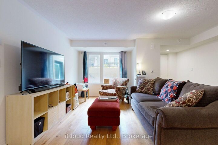 Property Photo:  26 Lookout Drive A  ON L1C 3K5 