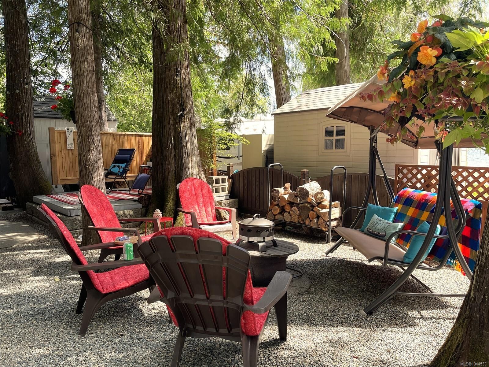 Property Photo:  10324 Lakeshore Rd #A-6  BC V9Y 8Z6 