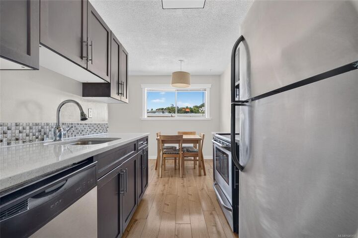Property Photo: 3277 Glasgow Ave #313 BC V8X 1M3
