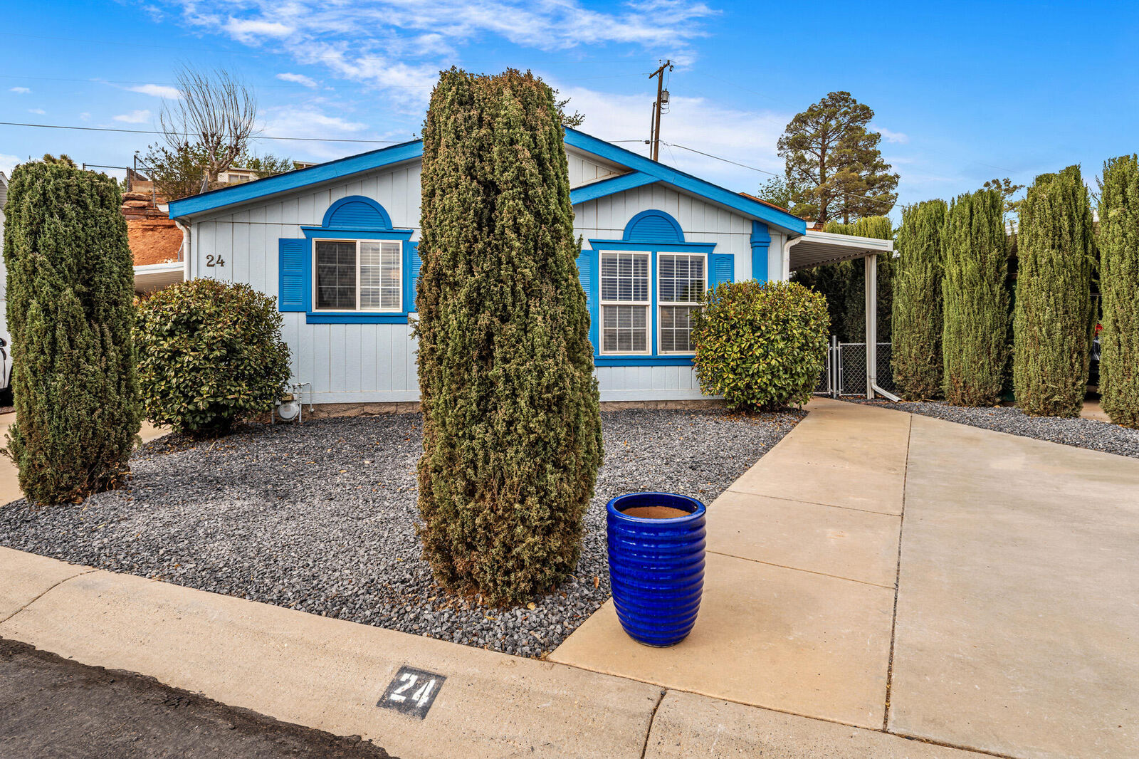 Property Photo:  2721 E Riverside Dr Unit 24  UT 84790 