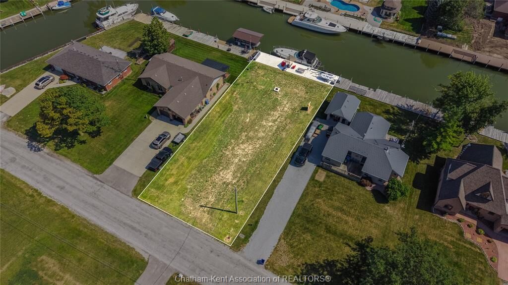 Property Photo:  19030 Light Cove Avenue  ON N0P 2L0 