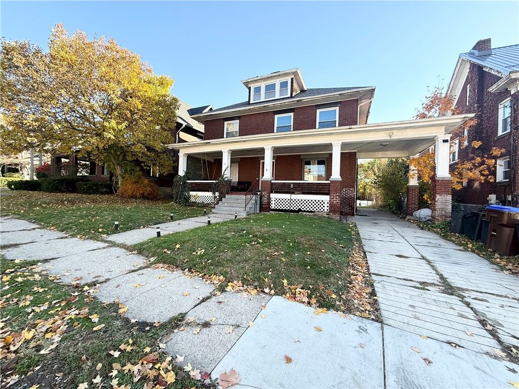 Property Photo: 92 Euclid Ave PA 16146