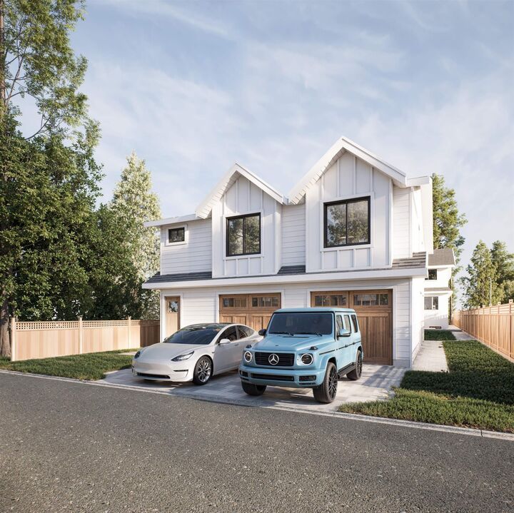 Property Photo: 946 160 Street BC V4A 4W5