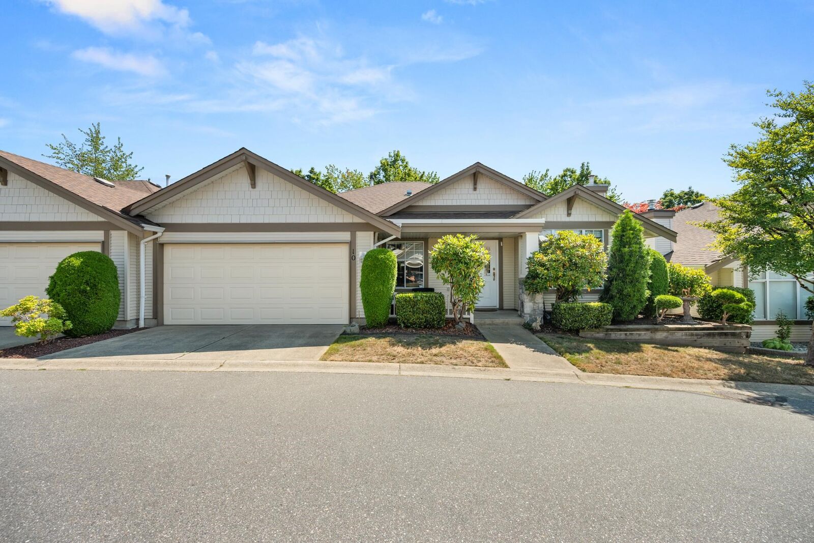 Property Photo:  20751 87 Avenue 10  BC V1M 2X3 