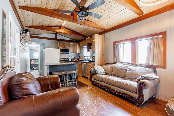 Photo de la propriété: 10235 Beaver Drive 1 BC V0X 1X1