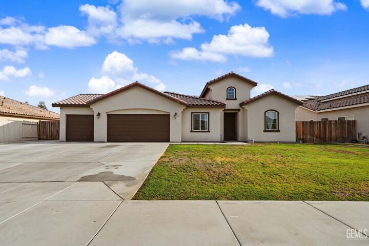 Property Photo: 4500 Coal Rock Court CA 93313