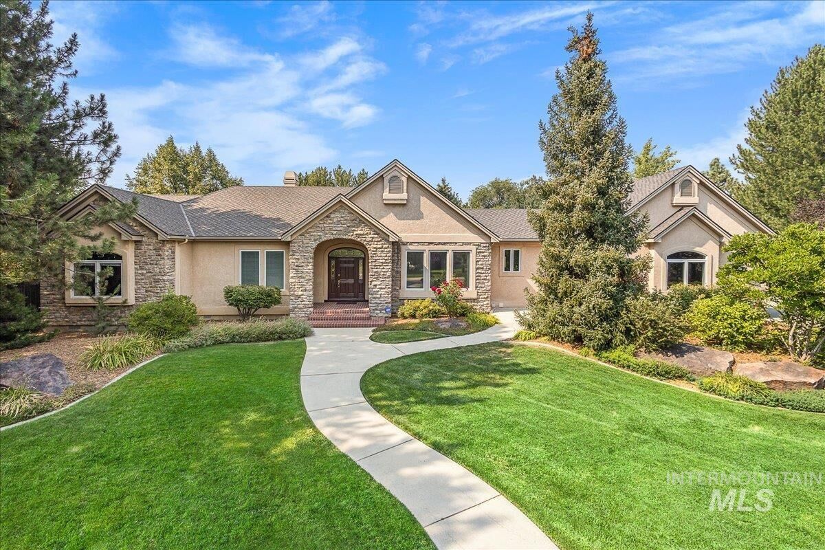 Property Photo:  2419 North Sevenoaks Place  ID 83616 