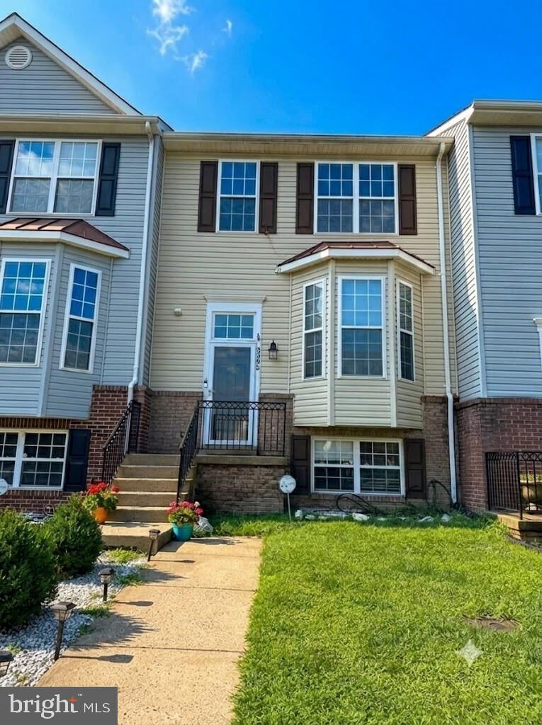 Property Photo: 3395 Bountiful Lane VA 22193