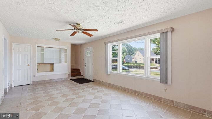 Property Photo:  106 Courtney Drive  VA 20111 