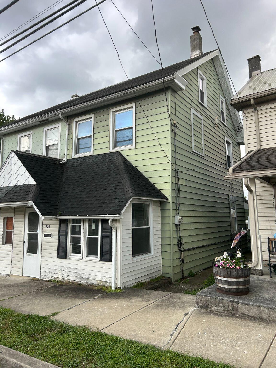 Property Photo: 934 W Main Street PA 17552