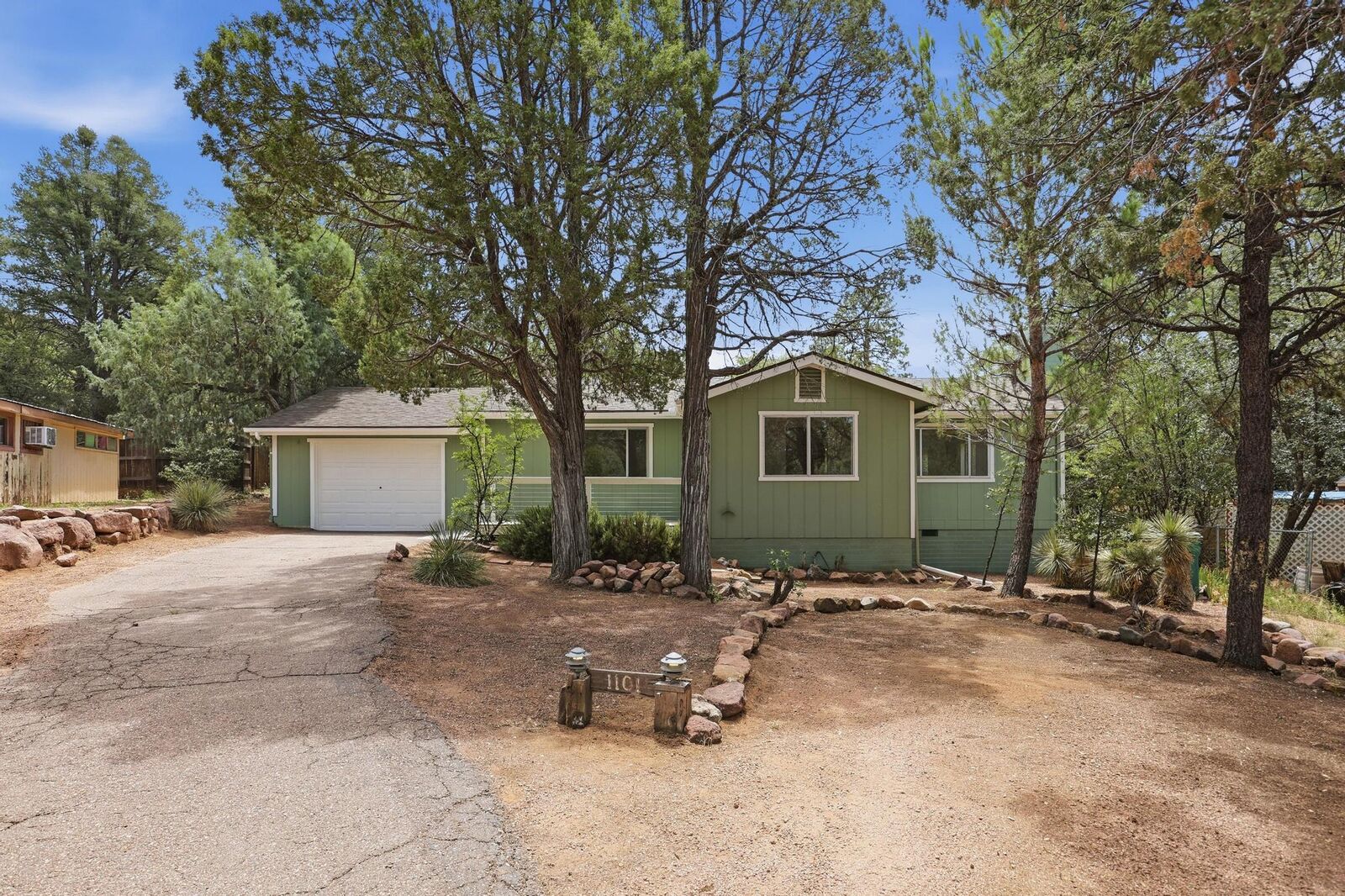 Property Photo: 1101 N Carefree Circle AZ 85541