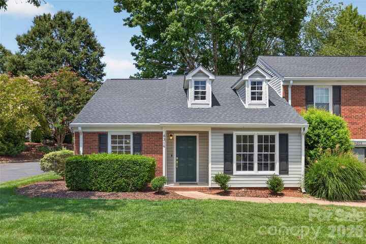 Property Photo:  8314 Chippenham Lane  NC 28277 