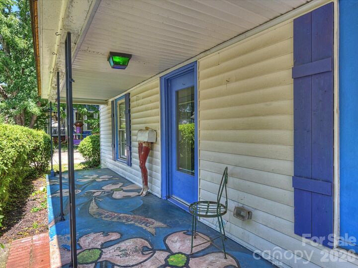 Property Photo:  3014 Yadkin Avenue  NC 28205 