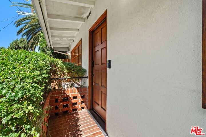 Property Photo: 9667 Yoakum Dr CA 90210