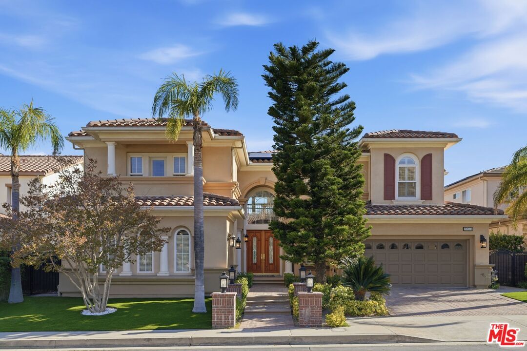 Property Photo:  20274 Via Medici  CA 91326 