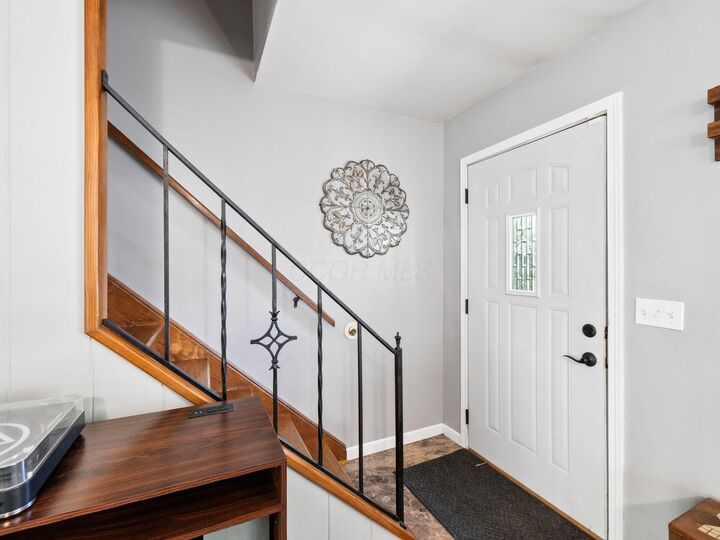 Property Photo:  264 Carilla Lane  OH 43228 
