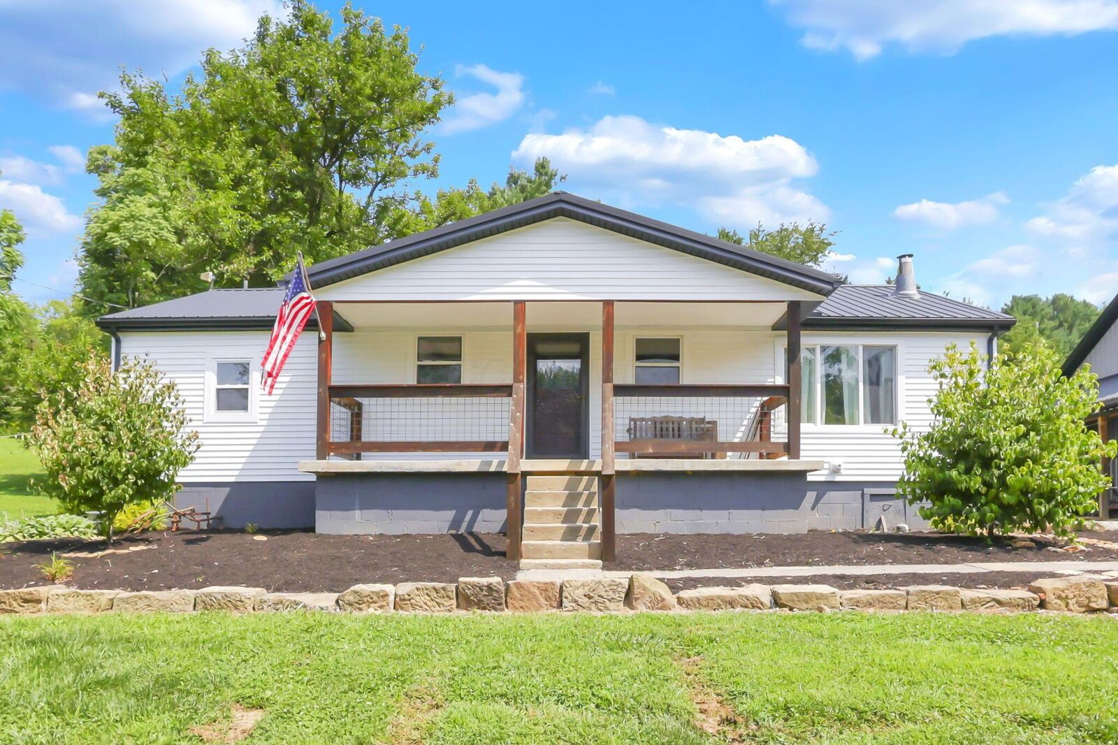 Property Photo: 16361 Pinewood Trail NE Road OH 43055