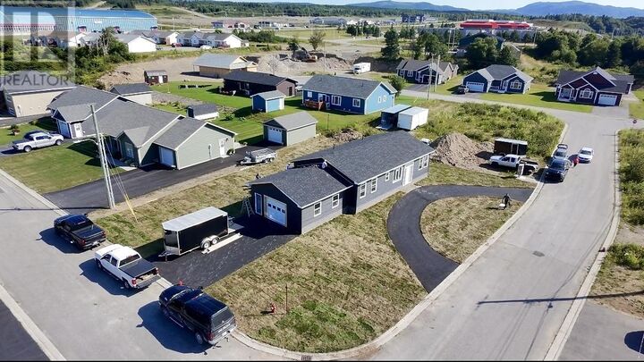 Property Photo: 21 Pieroway Drive NL A2N 0E6