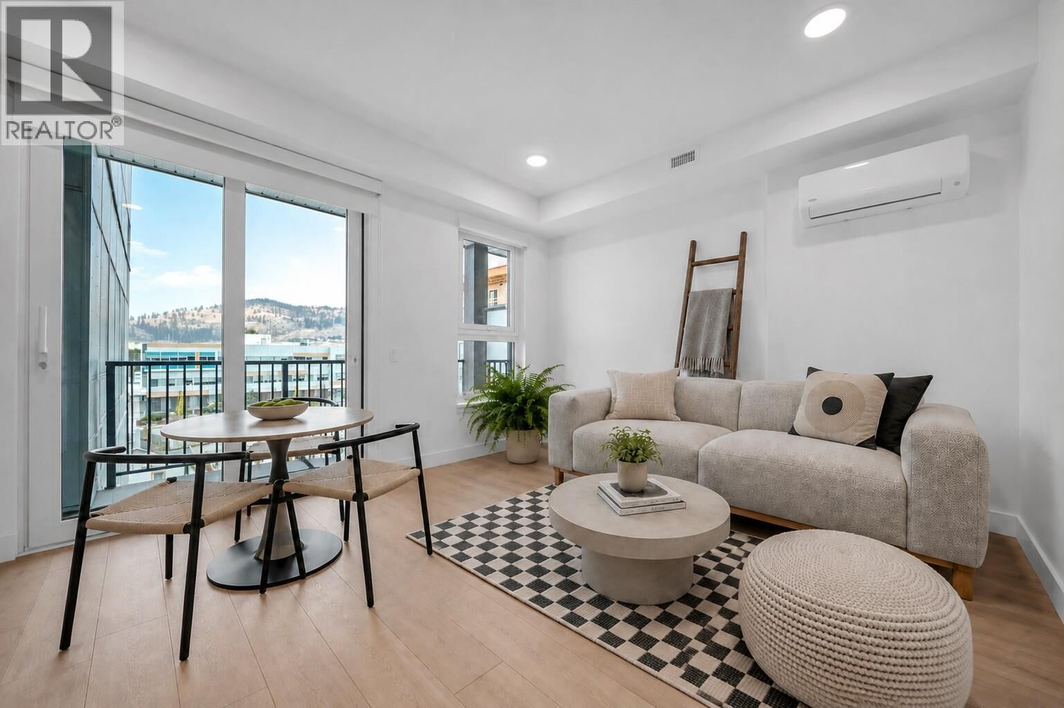 Property Photo: 620 Coronation Avenue 409 BC V1Y 7A1