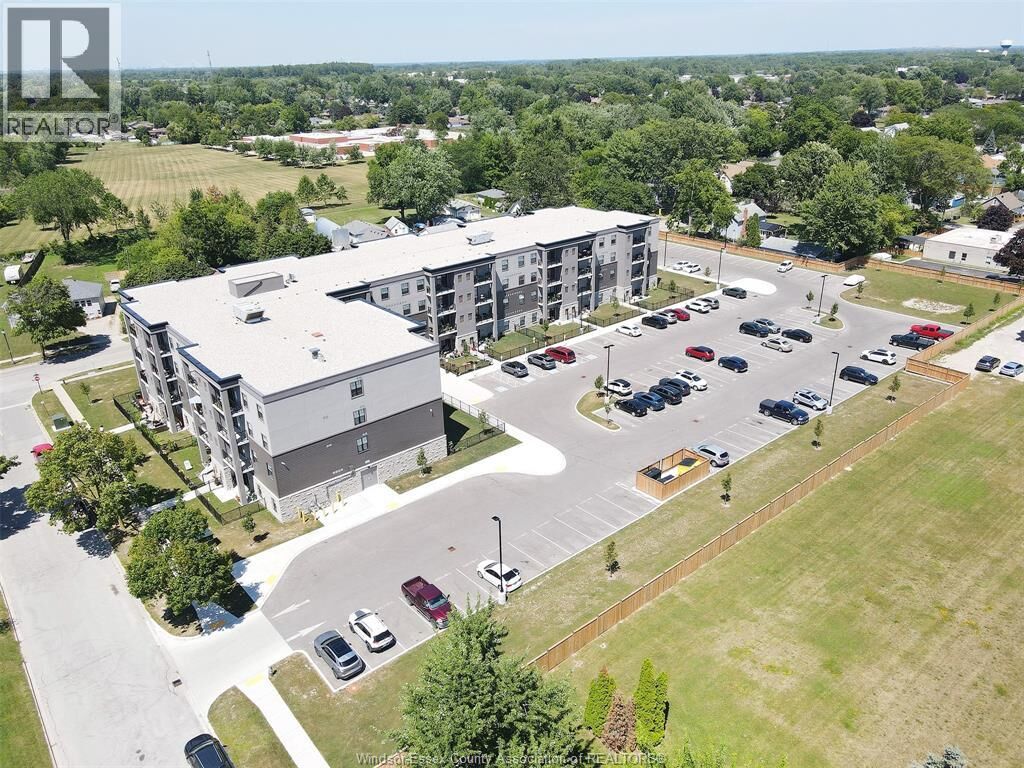 Property Photo:  207 Brock 319  ON N9V 2H3 