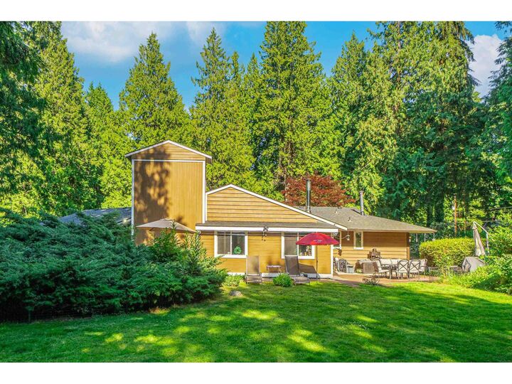Property Photo:  13425 Woodcrest Drive  BC V4P 1W3 