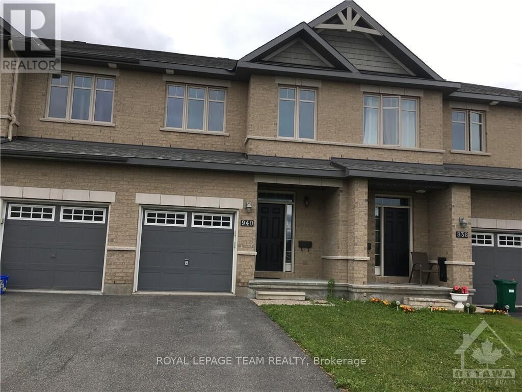 Property Photo:  940 Cobble Hill Drive  ON K2J 5P8 