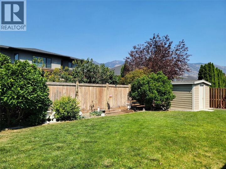 Property Photo: 208 K-View Crescent BC V0X 1N2