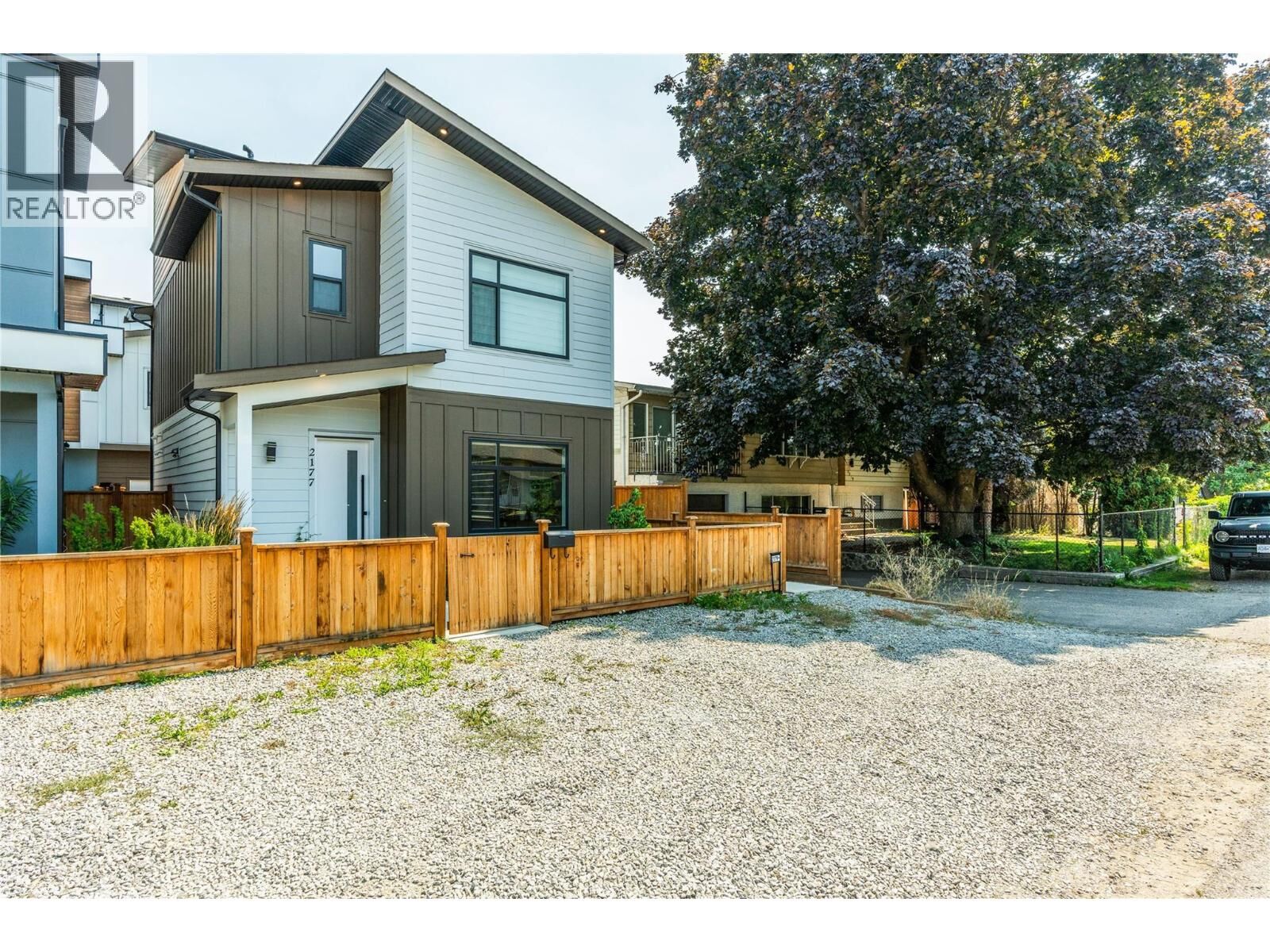 Property Photo: 2177 Aberdeen Street BC V1Y 2T3