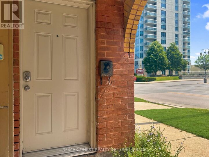 Property Photo: 104 Ontario Street ON K7L 2Y3