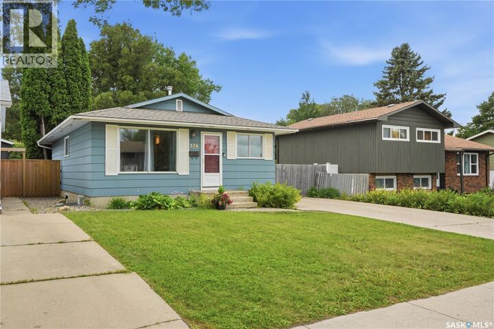 Property Photo:  338 Brock Crescent  SK S7H 4N5 