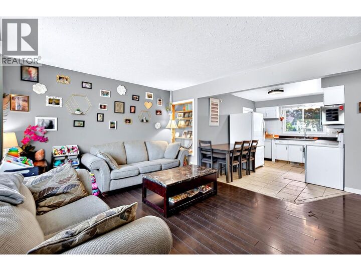 Property Photo:  1721 Brunner Avenue  BC V2B 4K1 