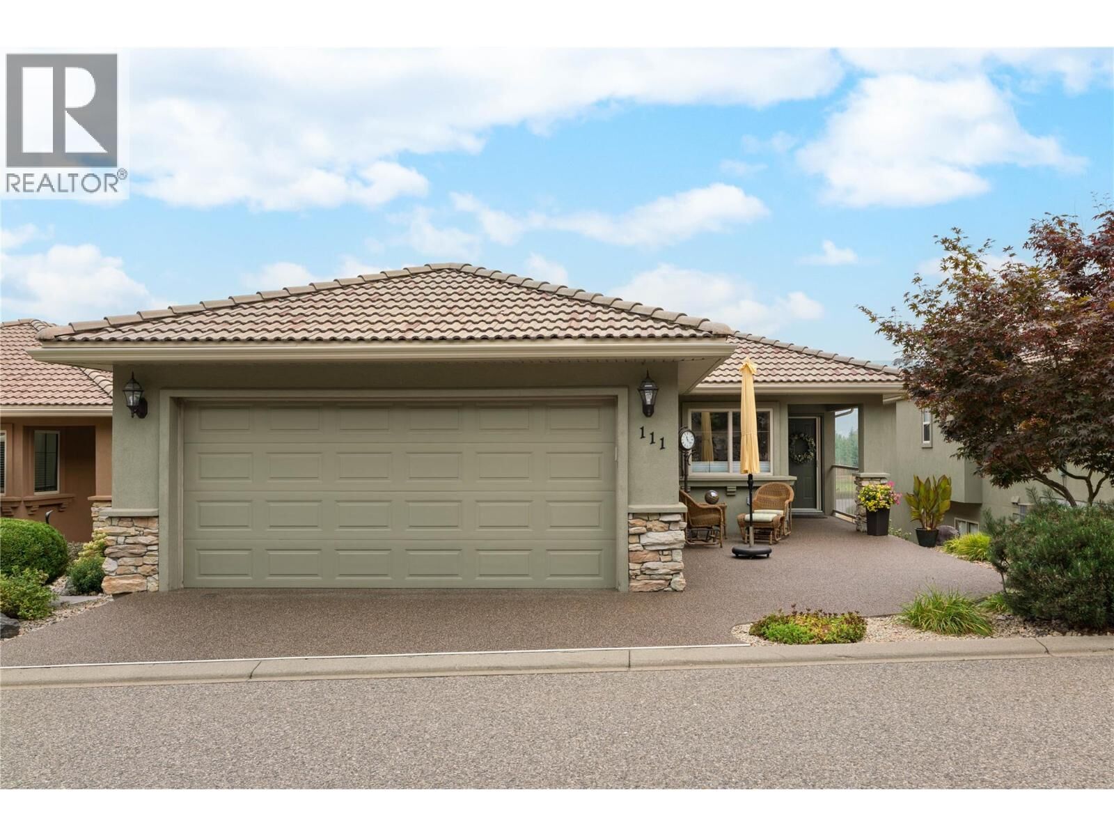 Property Photo: 2455 Quail Ridge Boulevard 111 BC V1V 2S8